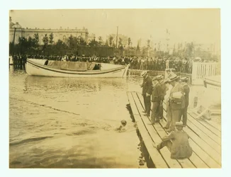 1904 Olympics - Daniels of the New York Athletic Club Winning the 440 Yard Swim